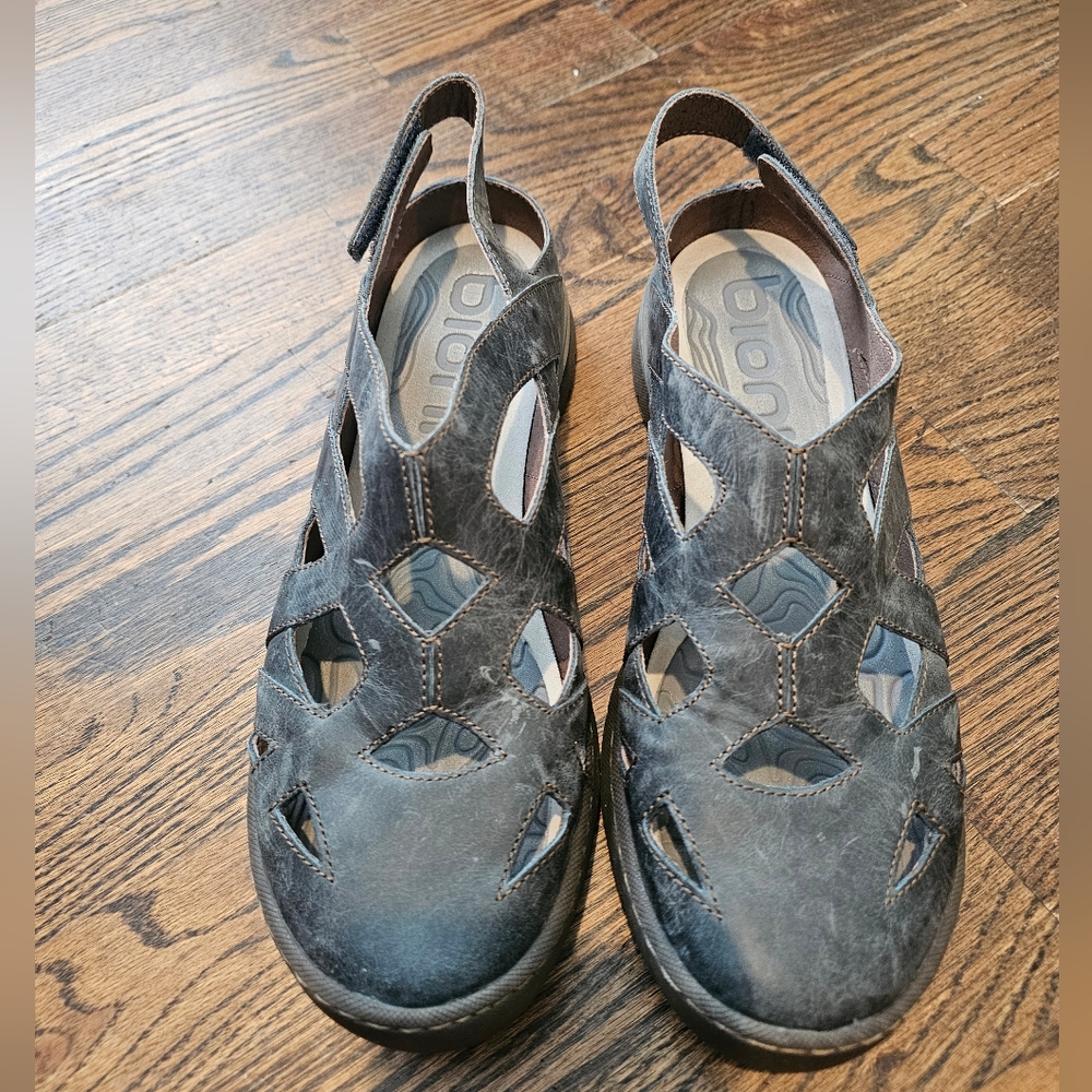 Bionico Women's Blue Leather Sandals Size 10